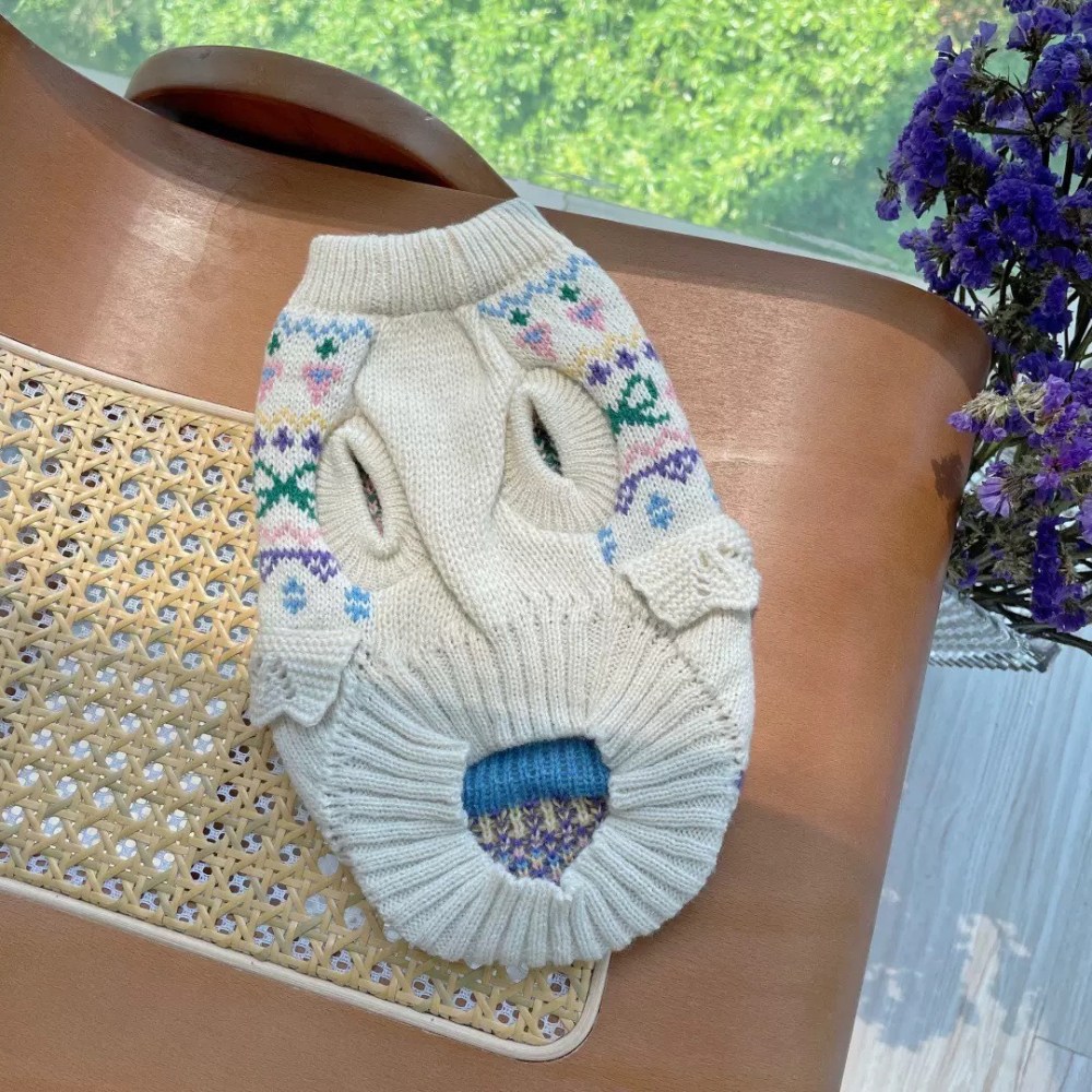 【汪喵森活】 甜美蝴蝶結 白色圖騰 質感針織毛衣 貓狗毛衣 寵物毛衣 寵物服飾 狗衣服 貴賓狗 比熊 柴犬 米克斯 貓咪-細節圖3