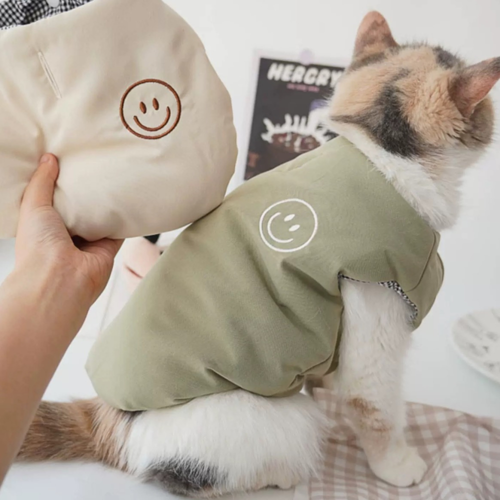 【汪喵森活】 笑臉 微笑 鋪棉背心 雙面穿 牽引孔 寵物背心 秋冬服飾 狗衣服 小型犬服飾 米克斯 比熊 貓咪 貴賓狗-細節圖3