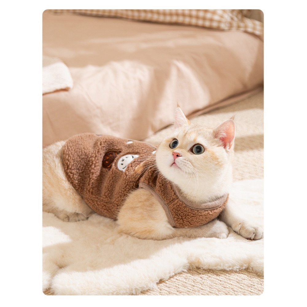 【汪喵森活】 Bear三隻熊 鈕扣背心 寵物背心 保暖背心 狗衣服 寵物衣服 秋冬服飾 小型犬 雪納瑞 比熊 貴賓 貓咪-細節圖4