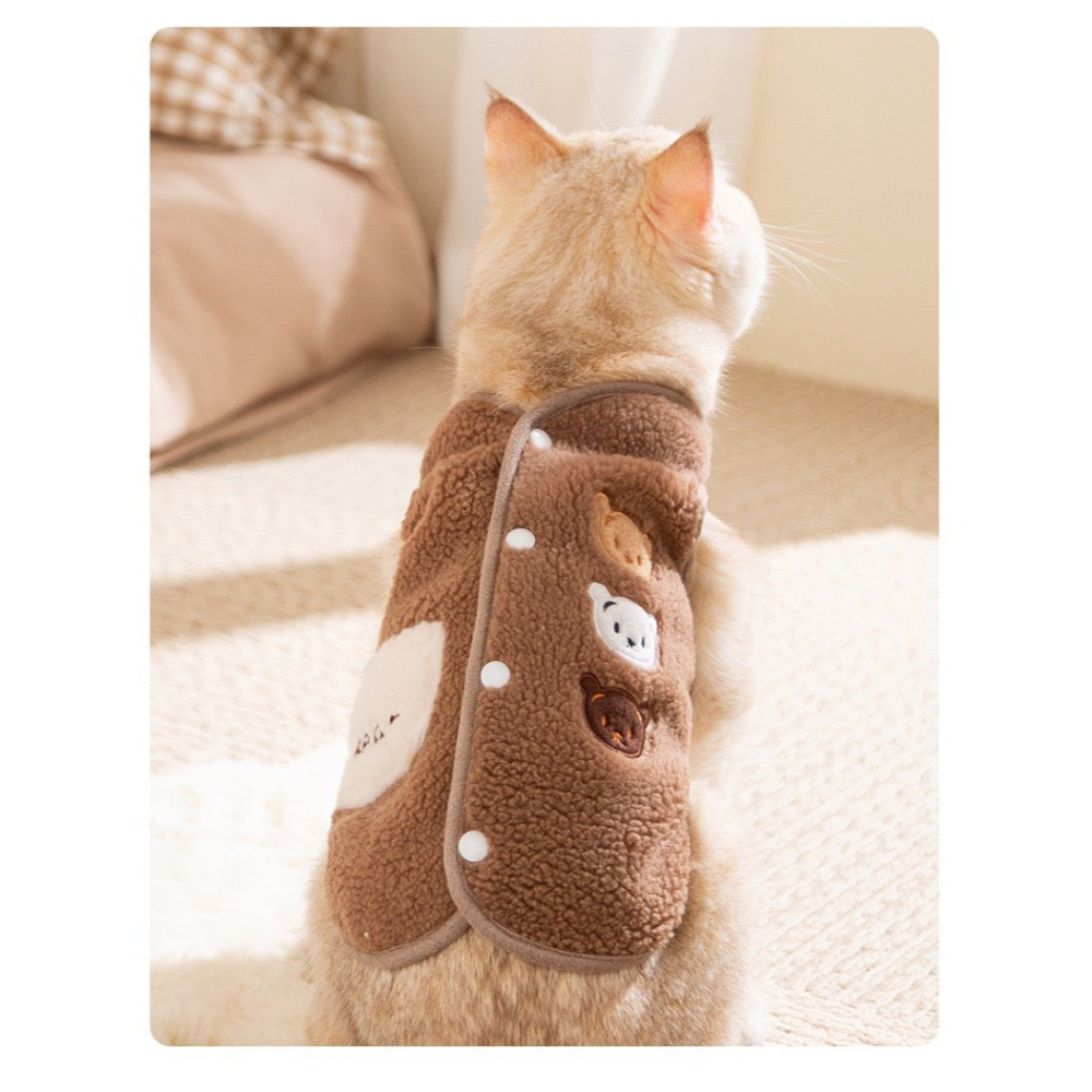 【汪喵森活】 Bear三隻熊 鈕扣背心 寵物背心 保暖背心 狗衣服 寵物衣服 秋冬服飾 小型犬 雪納瑞 比熊 貴賓 貓咪-細節圖5