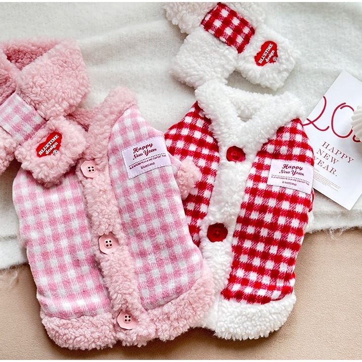 【汪喵森活】 粉紅甜心 羊羔絨 格紋背心 附圍巾 聖誕節 過年 貓咪 狗衣服 柴犬 柯基 米克斯 邊境 貴賓 比熊-細節圖4