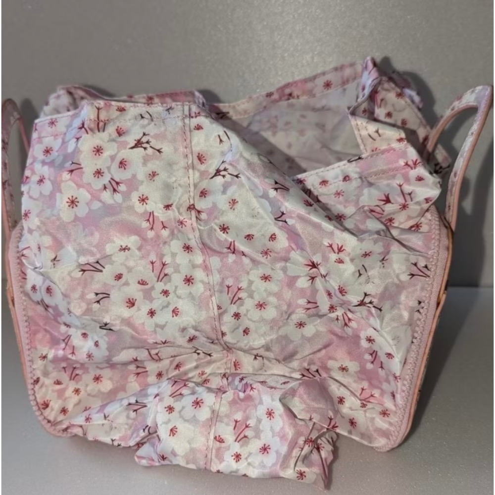 【小咪ㄉ家】日本限定HELLO KITTY x DEARISIMO聯名款摺疊和風購物袋環保托特包 裝飾包 手提包-細節圖6