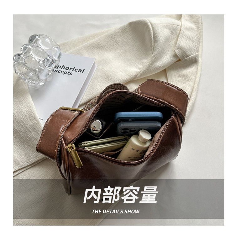 女生小包包 新款時尚寬頻斜背包 肩背包 爆款枕頭包 時尚女包-細節圖8