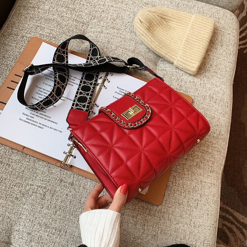 日韓 小方包 高級感 網紅包包 新款 街拍時尚 ins潮 韓版 百搭 學生 休閒 斜背包 鏈條 女生包包-細節圖6