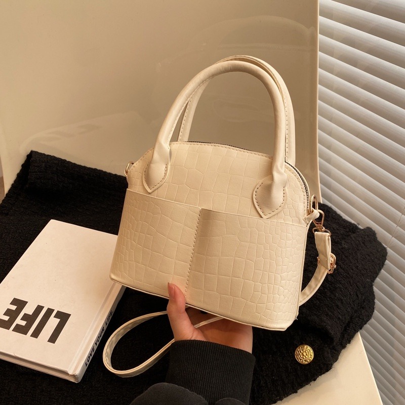 斜包包女生鏈條包斜背包女春季簡約包包時尚斜背包質感女包-細節圖6