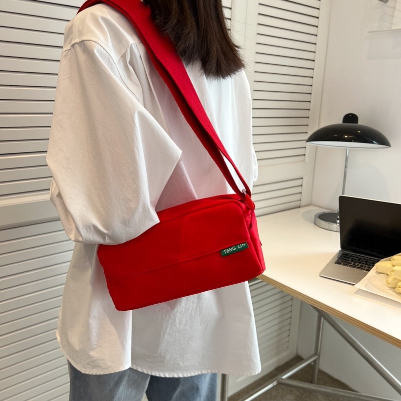 女生斜背包側背包小包包女2023新款春季單肩腋下包高級感帆布包-細節圖4