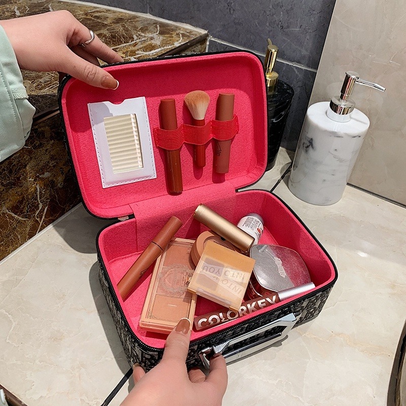 低價促銷 提花布字母化妝包刺 防水耐用大容量化妝包 手提包 郵差包女新款百搭復古單肩包斜挎包 女生包包-細節圖2