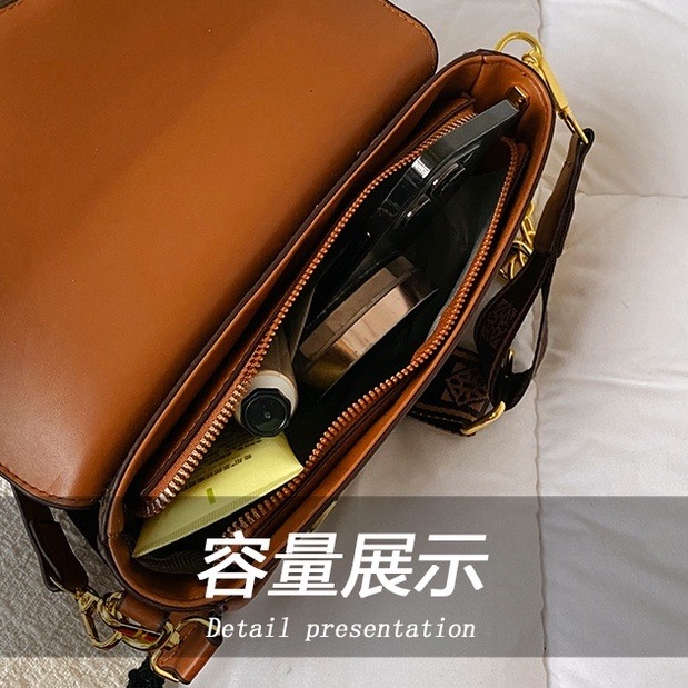 復古印花女包 雙肩帶可拆卸斜背包 時尚馬鞍包 休閒斜背包女 質感斜背包 手機包 防盜防水 2023新款包包女-細節圖9