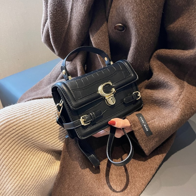 精品女生包包 斜背包 ins熱門小方包 手提斜背包 質感百搭側背包女 韓版女包 包包女 手機包-細節圖4
