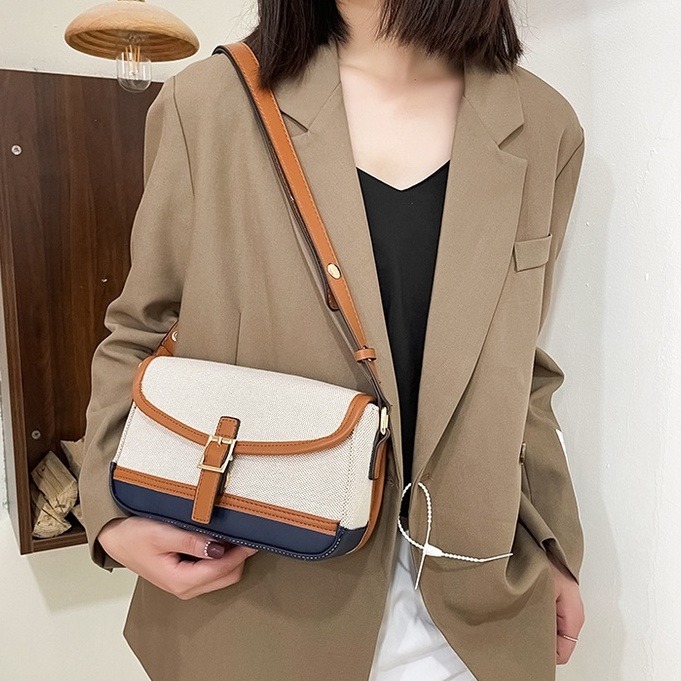 帆布拼接斜背包簡約小方包2023新款女士腋下包小眾手提包包百搭ins女包斜背包韓版斜背包-細節圖9