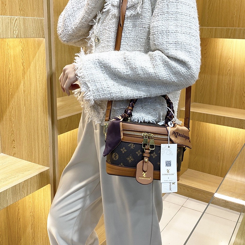 復古女包 老花包 絲巾手提小方包 盒子包 印花時尚斜背包女 韓版 斜背包 手機包 pu包 防潑水側背包復古女包 老花包 -細節圖5