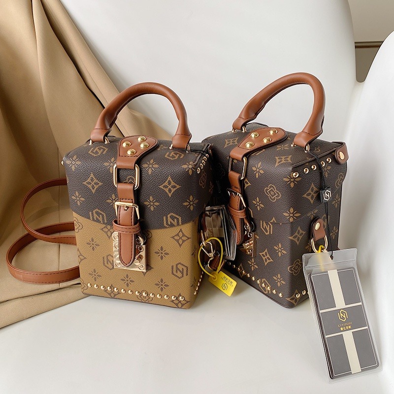 復古女生盒子包 質感小眾女包 手提小包包 手機包 老花包包 斜背包 時尚斜背包 -細節圖6