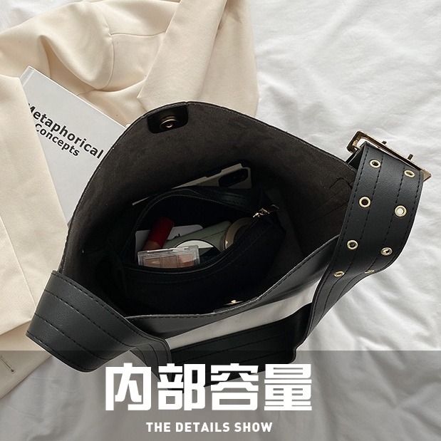 復古包包 大容量水桶包 寬皮帶休閒斜背包 斜背包 韓版女生斜背包 ins爆款包包女 側背包-細節圖9