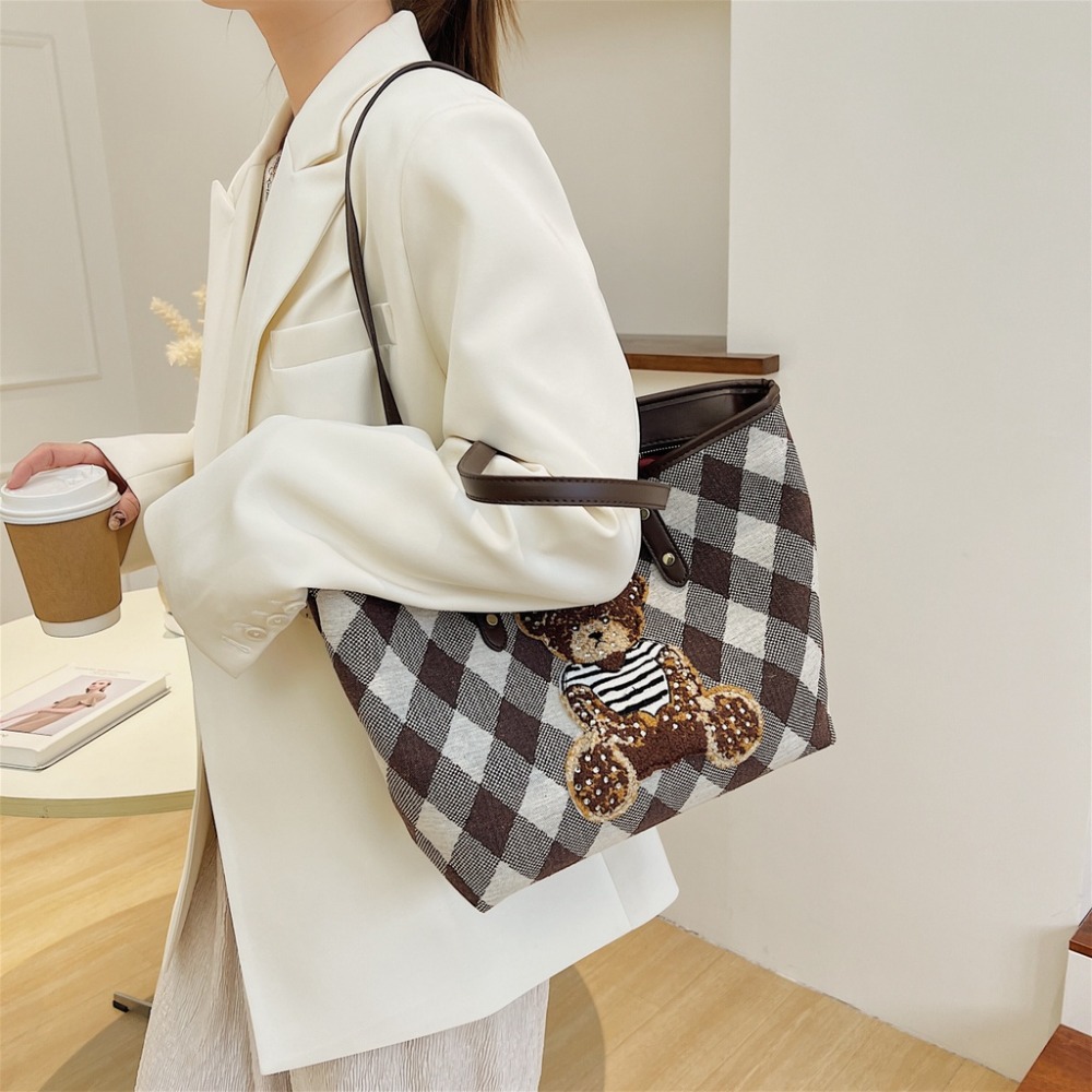 日韩托特包女式时尚手提布包布艺包 手提袋 ins 包包 手提包 通勤单肩包 腋下包 多功能包 可爱小熊包包-細節圖2