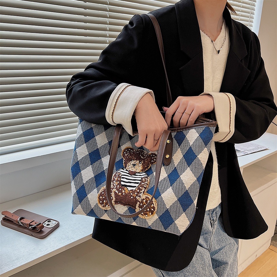 日韩托特包女式时尚手提布包布艺包 手提袋 ins 包包 手提包 通勤单肩包 腋下包 多功能包 可爱小熊包包-細節圖6