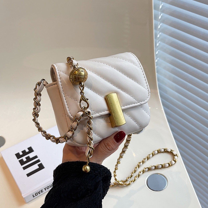 小方包 小挎包包女2023新款夏季時尚高級感鏈條斜背包百搭斜背包-細節圖7