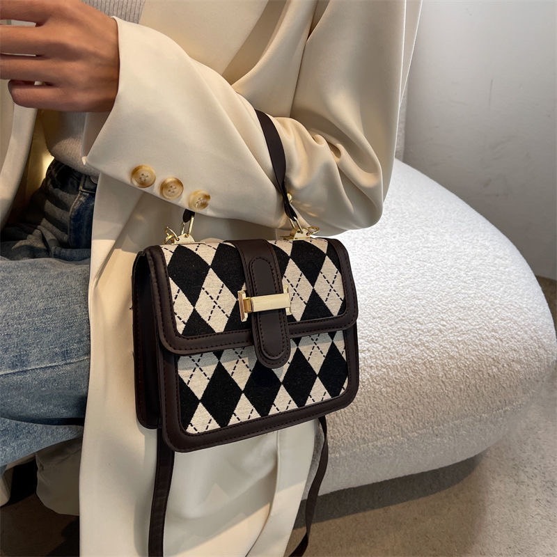 學生 側背包 女生 肩背包 可愛 斜肩包包 小方包 大容量 小包包包包女新款2022爆款斜挎包網紅-細節圖2