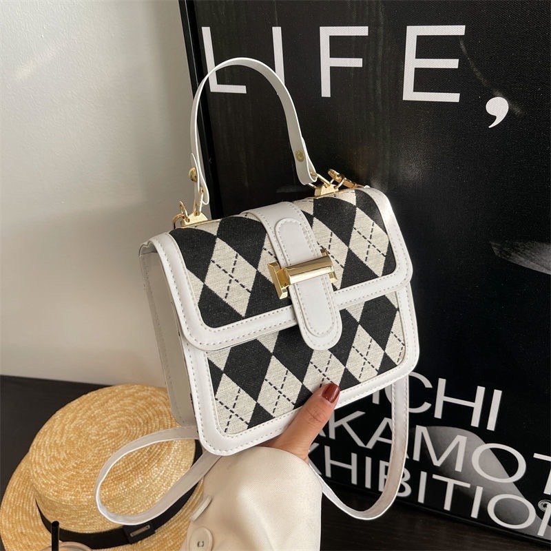 學生 側背包 女生 肩背包 可愛 斜肩包包 小方包 大容量 小包包包包女新款2022爆款斜挎包網紅-細節圖5