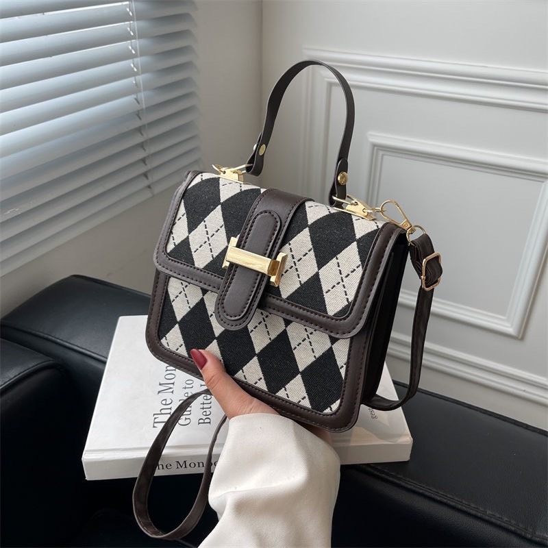 學生 側背包 女生 肩背包 可愛 斜肩包包 小方包 大容量 小包包包包女新款2022爆款斜挎包網紅-細節圖6