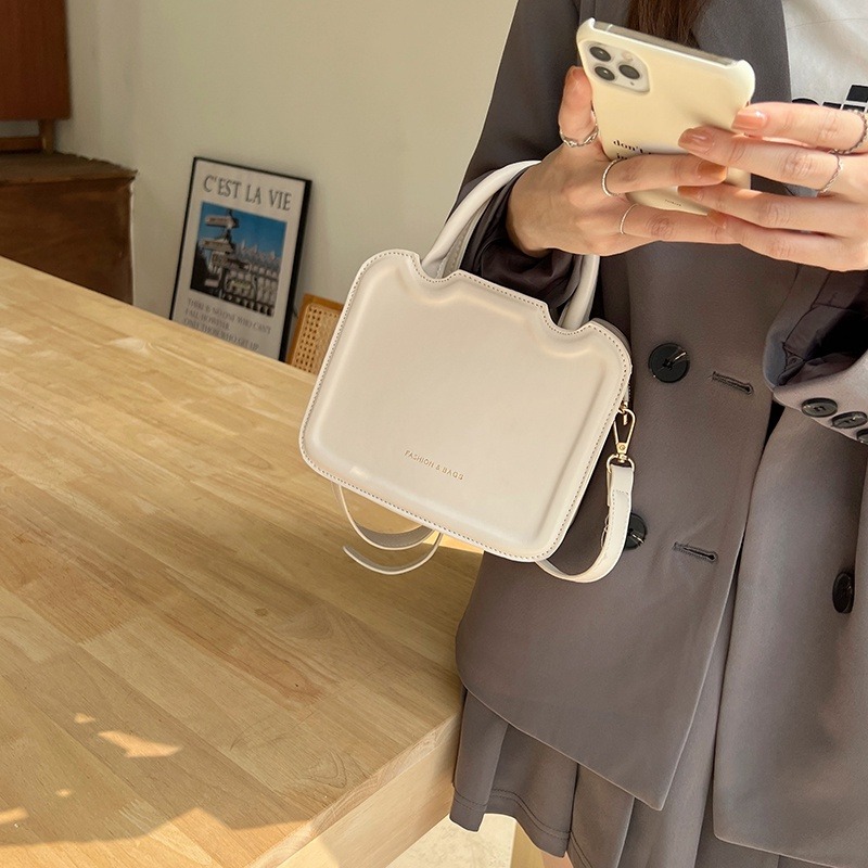 韓系/餅乾包/可愛/小方包/手提包/肩背包/拉鍊/ins/復古/ootd/韓妞必備/韓國/質感/可愛包斜跨包-細節圖2