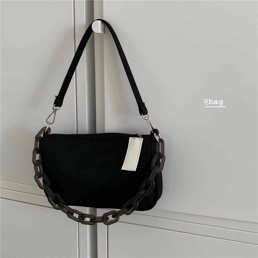 韓國亞克力鏈條挎包 單肩包 斜挎包 女生包包 側背包 暗黑系鏈條包 法式復古單肩包 法棍包 正韓挎包-細節圖3