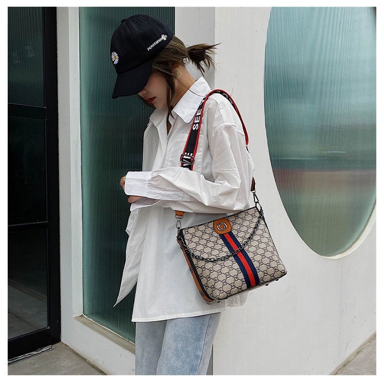 真皮質感女士大容量2020新款鏈條手提包女大氣寬肩帶單肩斜挎大包【初衷】-細節圖7