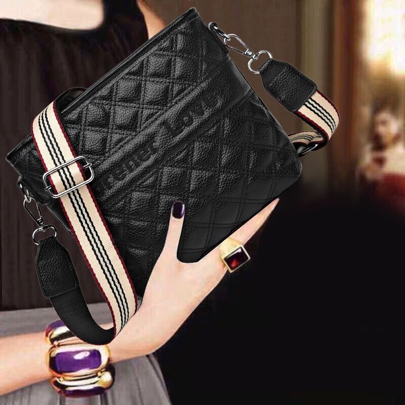 寬頻菱格包包女2023新款時尚高級感小眾斜背包夏季百搭斜挎水桶包-細節圖5