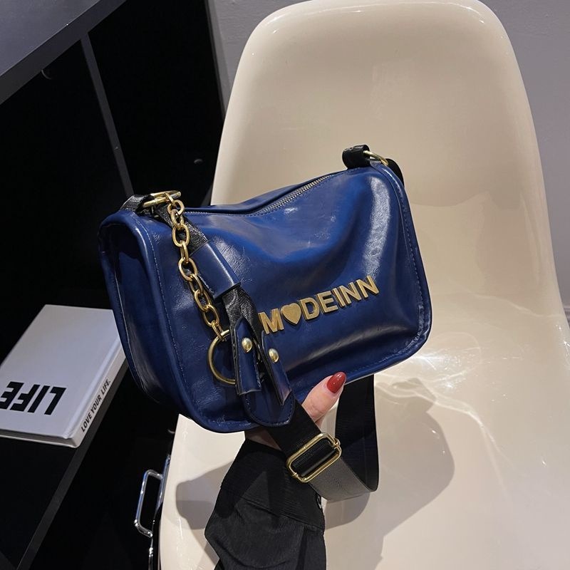 高級感小包包女2023新款韓系寬腋下包秋冬流行複古郵差包斜挎包-細節圖7