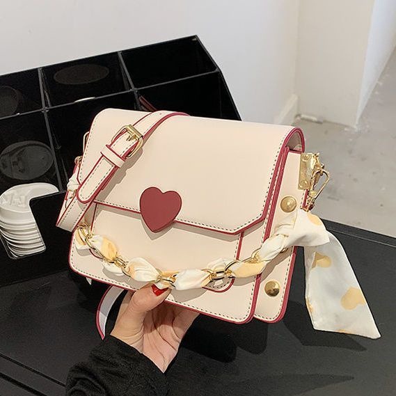 小眾包包女心形超仙斜挎包2023新款夏季百搭單肩包高檔鏈條小方包-細節圖5