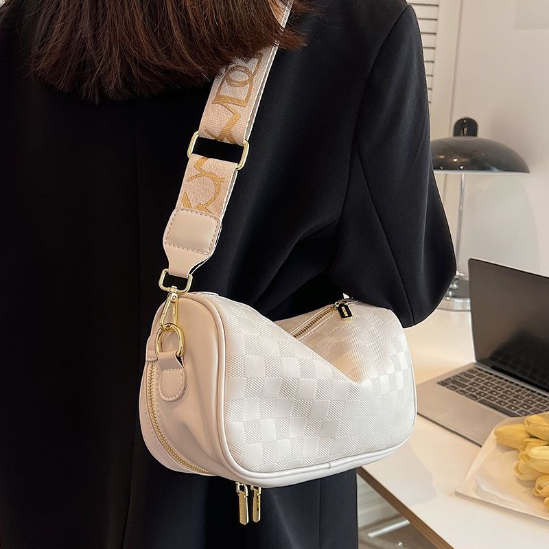 包包女包春夏季2023新款流行斜背包小眾高級質感網紅爆款枕頭包斜背包斜背包潮流女包潮流包包女包ins-細節圖5