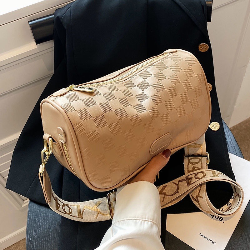 包包女包春夏季2023新款流行斜背包小眾高級質感網紅爆款枕頭包斜背包斜背包潮流女包潮流包包女包ins-細節圖8