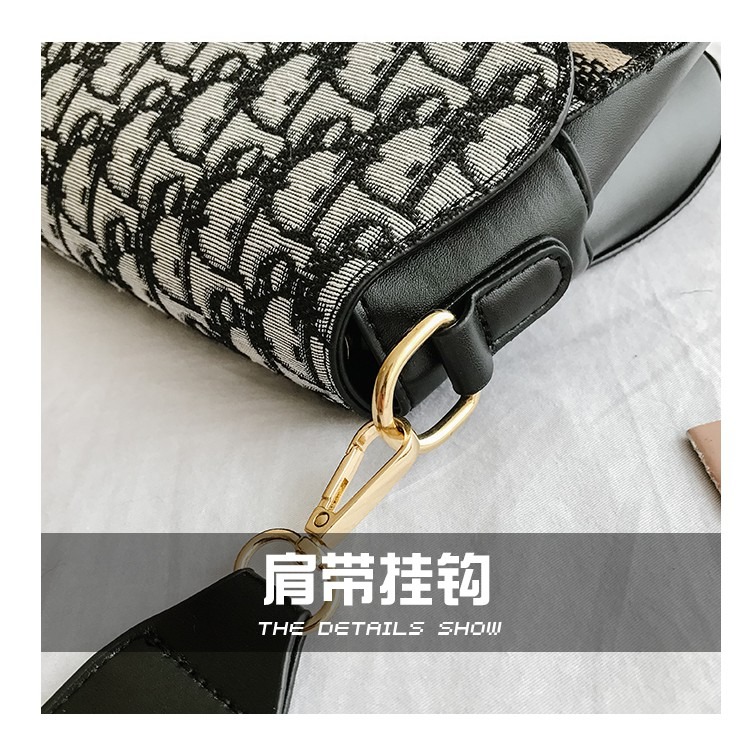 休閒復古 馬鞍包 歐美時尚潮流 經典款 手提包 網紅爆款 寬肩帶 單肩包 斜挎包 斜背包-細節圖4