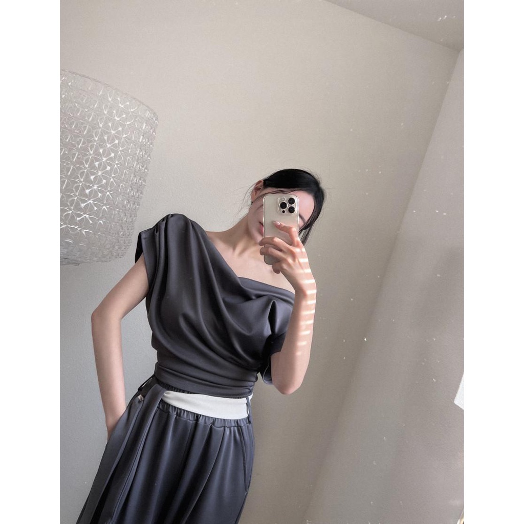 牛奶少女[氣質出眾]韓國chic夏季新款法式顯瘦氣質設計感小眾領口垂墜短袖襯衫上衣女-細節圖9