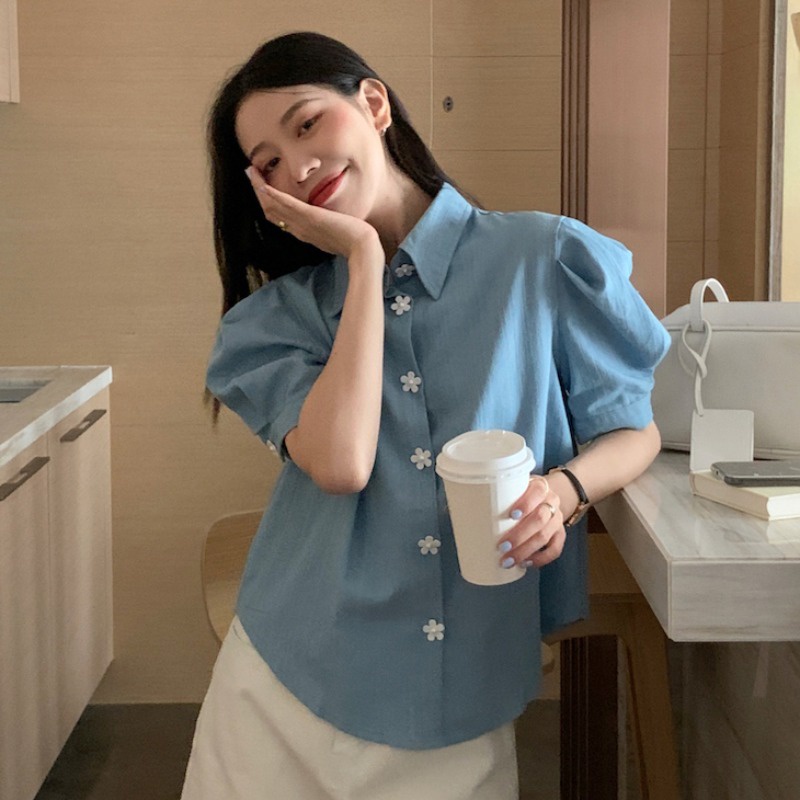 牛奶少女[溫柔不私藏]韓國chic夏季新款設計感小眾女裝洋氣花朵鈕扣泡泡袖牛仔襯衫上衣-細節圖2