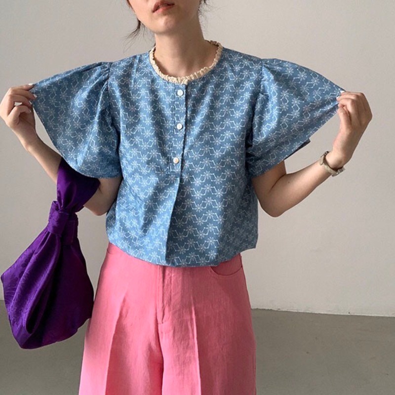 牛奶少女[氣質出眾]韓國chic夏季新款甜美減齡顯瘦薄牛仔印花飛飛袖襯衫單排扣上衣女-細節圖3