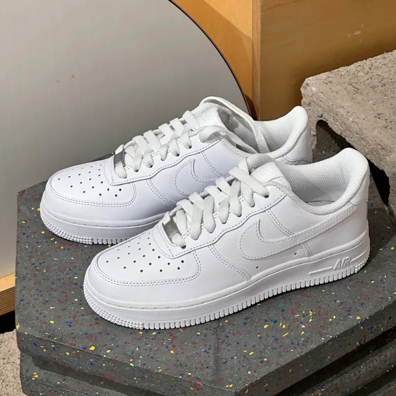 <快速出貨>Nike Air Force 1 全白 空軍一號 經典 鐵牌 百搭AF1-細節圖10