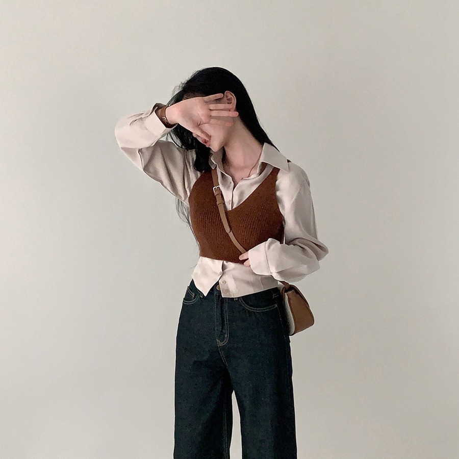 L215✨現貨/疊穿針織小背心/針織背心/搭配/針織背心/短版/小背心/秋冬/造型/穿搭/短款/吊帶背心/針織上衣/顯瘦-細節圖4