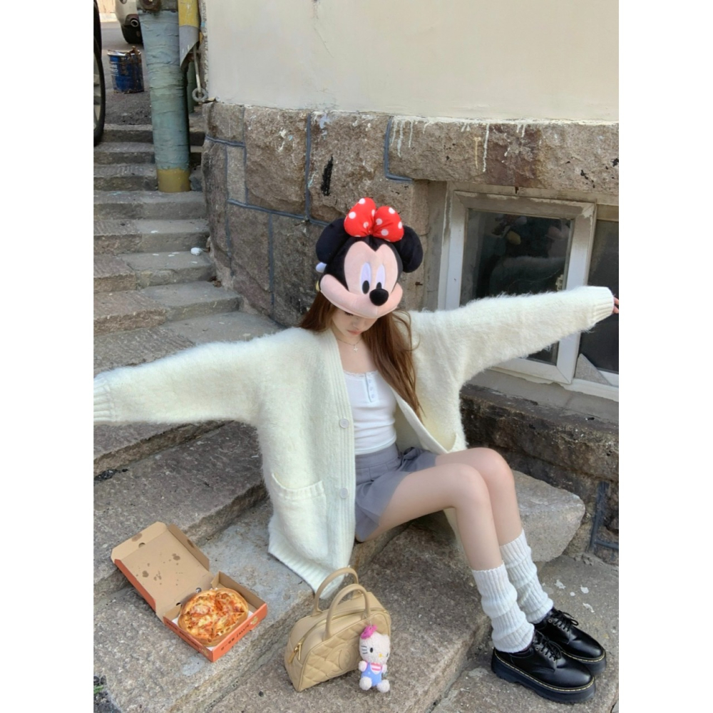 S436✨現貨/韓系/秋冬/軟軟軟~白色毛衣外套/寬鬆/加厚/保暖/針織外套/單排釦/軟糯/長袖/毛茸茸/毛絨絨/熊熊感-細節圖7