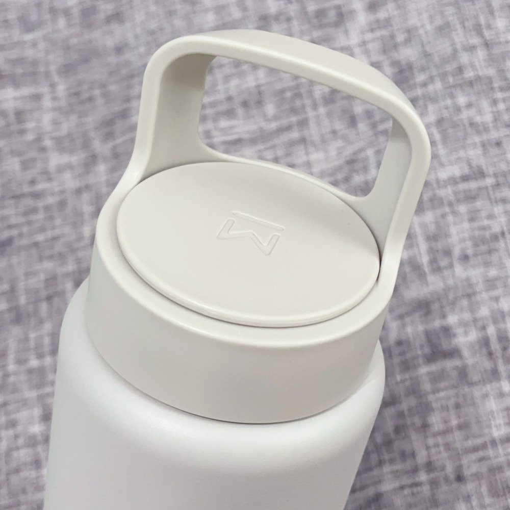 ❤️叮叮百貨❤️全新 WOKY輕芯鈦提手運動保溫瓶850ml-灰色-細節圖2