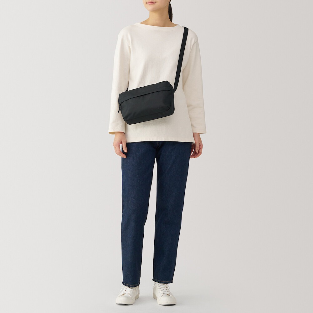 ❤️叮叮百貨❤️全新 MUJI無印良品 撥水加工附背面口袋肩背包-墨灰-細節圖4