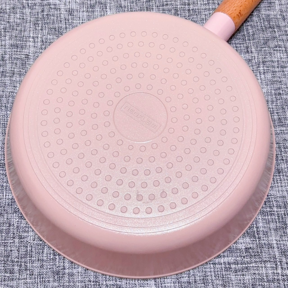 ❤️叮叮百貨❤️全新 NEOFLAM Blossom系列陶瓷塗層平底鍋28cm(電磁底)粉色-細節圖2