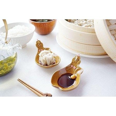 ｜隱隱選物｜【現貨】益子燒 吉澤窯/職人手作 松鼠飯匙盤 抱著橡實器皿-細節圖2