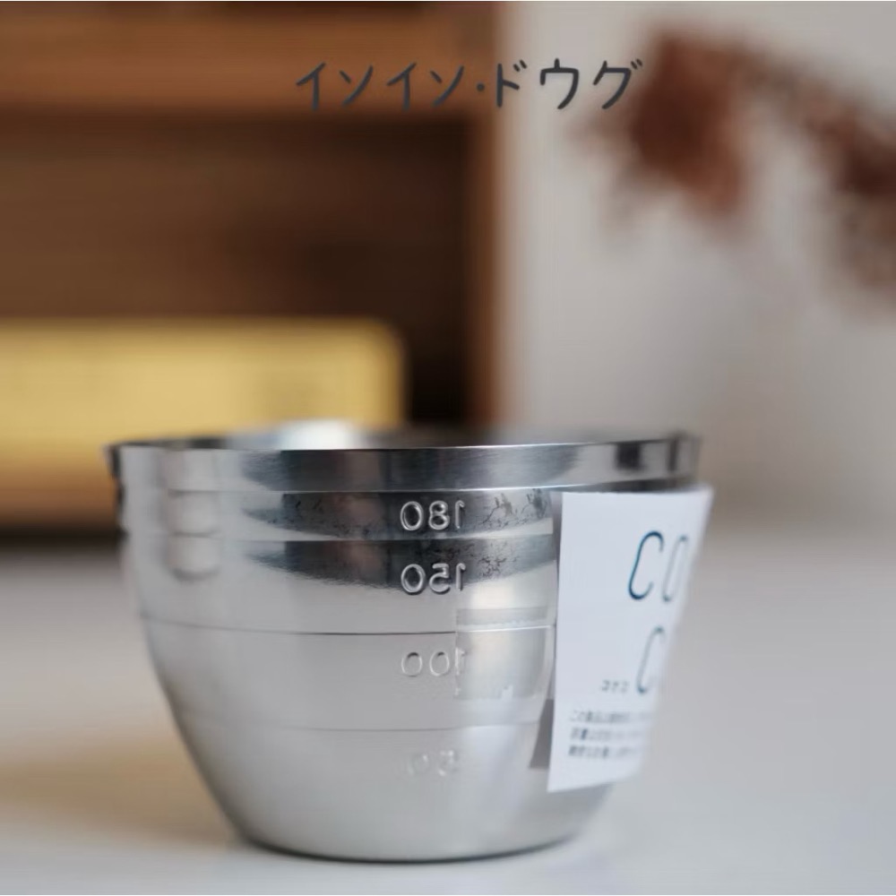 隱隱選物｜【現貨】日本 燕三条 18-8不鏽鋼雙嘴口 有把手量杯200cc-細節圖3