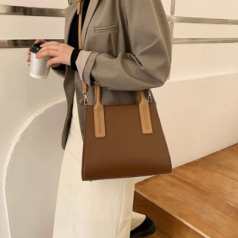 ᴴᴬᴷᵁᴺᴬᴹᴬᵀᴬᵀᴬ｜現貨+預購/《一杯咖啡☕️》質感大容量手提皮革側背包/3Color-細節圖3