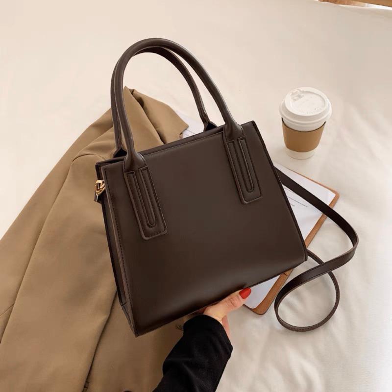 ᴴᴬᴷᵁᴺᴬᴹᴬᵀᴬᵀᴬ｜現貨+預購/《一杯咖啡☕️》質感大容量手提皮革側背包/3Color-細節圖7