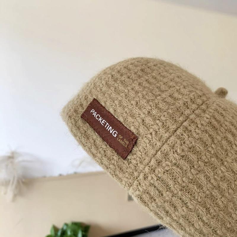 ᴴᴬᴷᵁᴺᴬᴹᴬᵀᴬᵀᴬ｜秋冬新款🍁日系毛絨線百搭畫家貝雷帽/三色-細節圖7