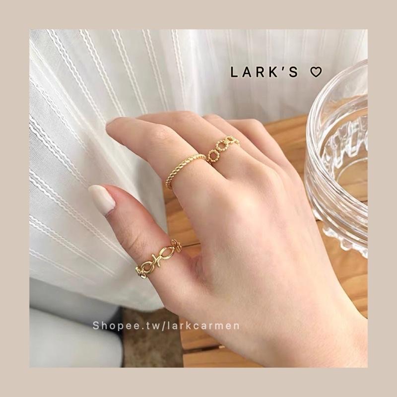 𝗟𝗔𝗥𝗞＇𝗦 ♡ 現貨｜合金 蕾絲皇冠簍空戒指 3入 開口 戒指組-細節圖3