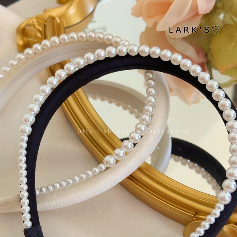 𝗟𝗔𝗥𝗞＇𝗦 ♡ 現貨｜法式赫本風 綢緞面 拼接 珍珠髮箍｜𝟐色-細節圖3