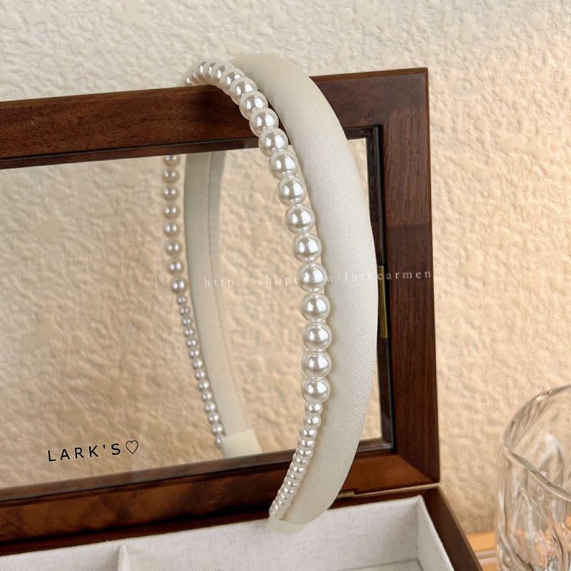 𝗟𝗔𝗥𝗞＇𝗦 ♡ 現貨｜法式赫本風 綢緞面 拼接 珍珠髮箍｜𝟐色-細節圖7