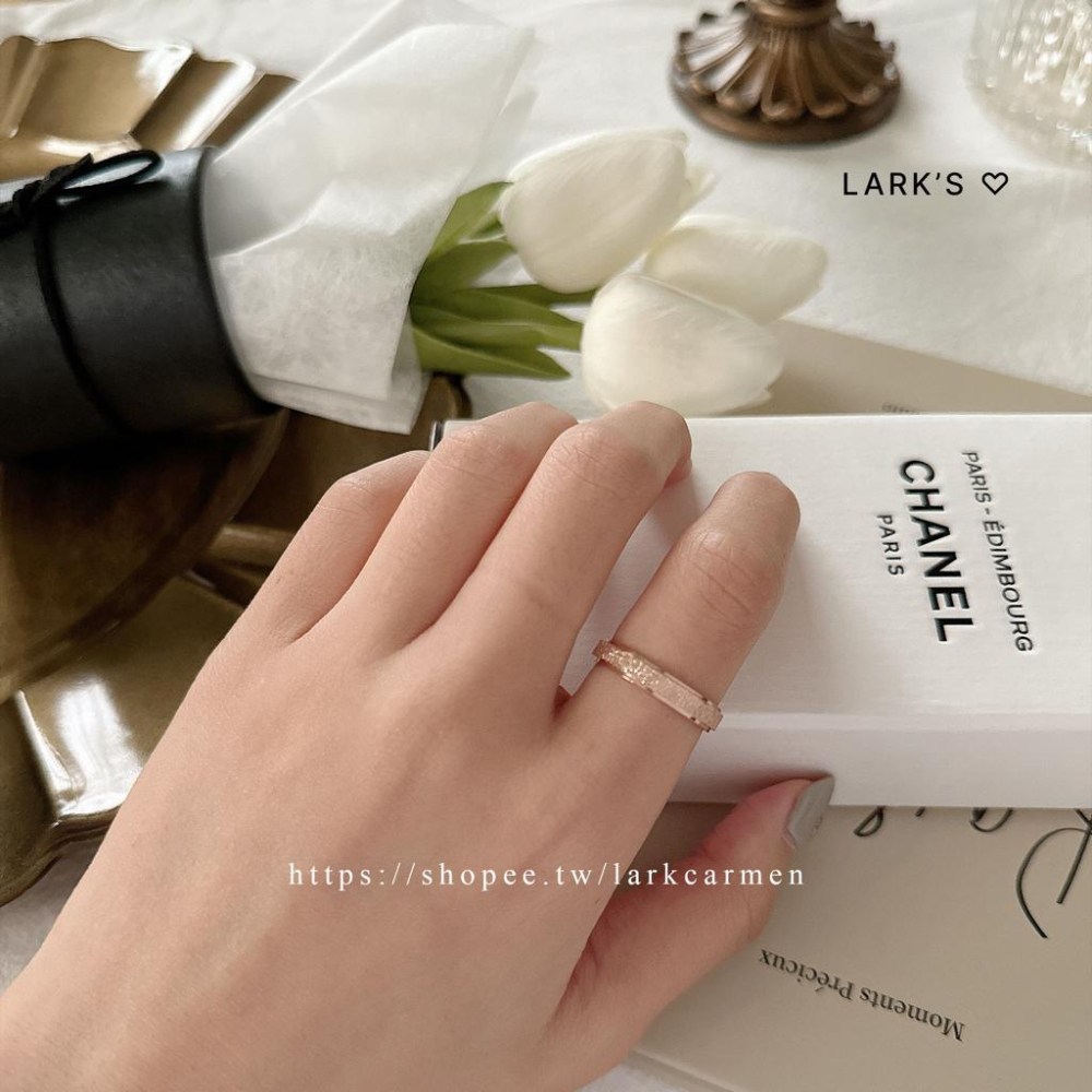 𝗟𝗔𝗥𝗞＇𝗦 ♡ 現貨｜鈦鋼 輕奢玫瑰金鑽砂戒指 美圍#7 #8-細節圖5